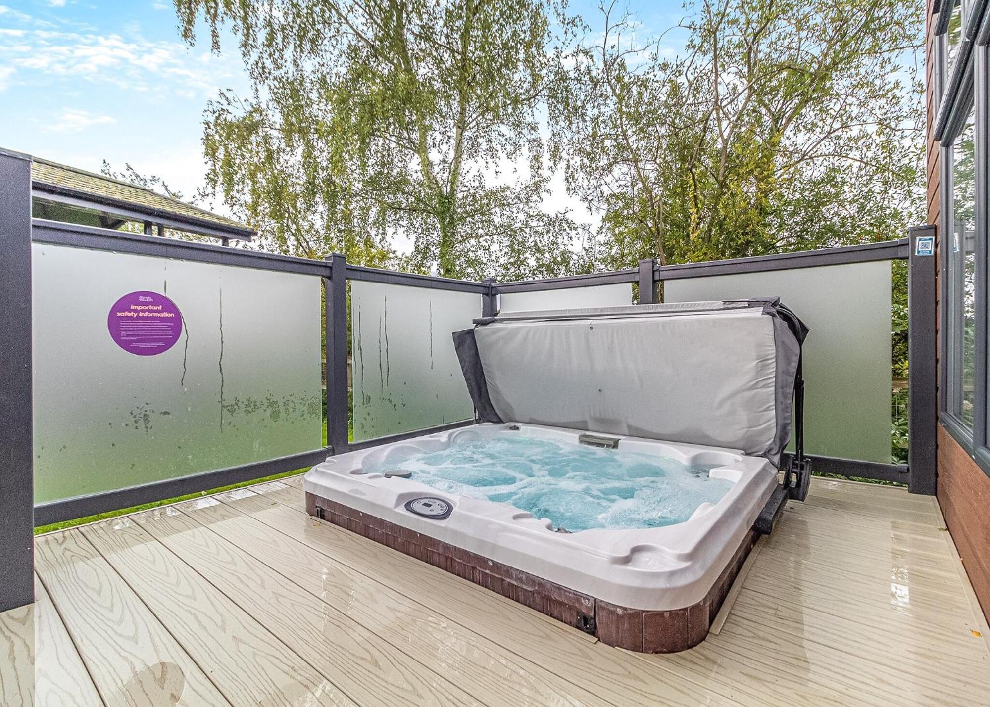Norfolk Woods Resort And Spa Narborough  المظهر الخارجي الصورة